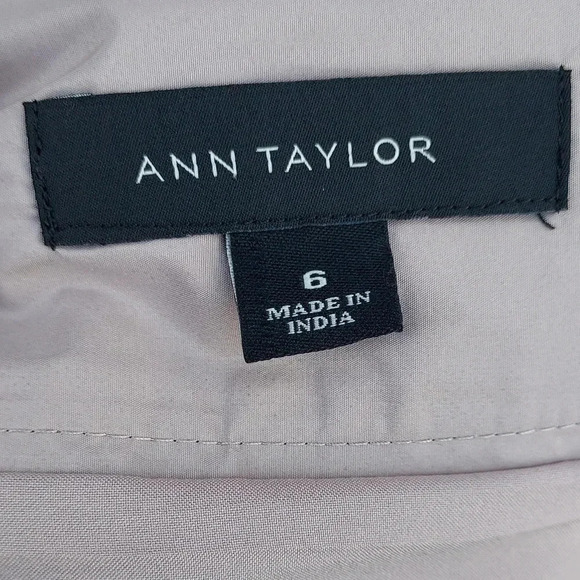 Ann Taylor Pleated Skirt Size 6 Beige - Picture 8 of 10